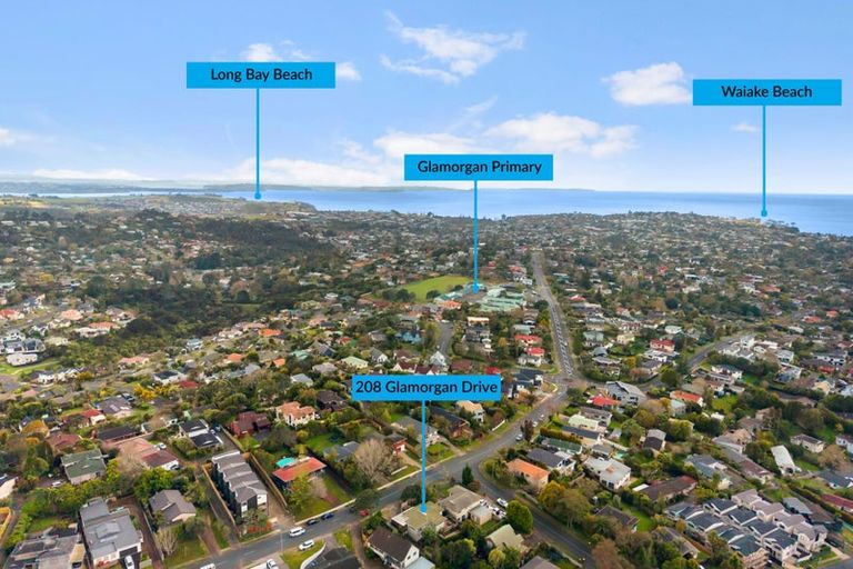 Photo of property in 208 Glamorgan Drive, Torbay, Auckland, 0630