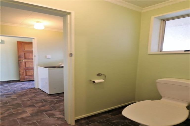 Photo of property in 17 Queen Street, Pareora, 7912