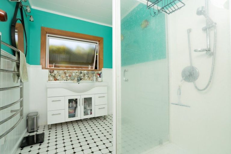 Photo of property in 61 Lorenzen Bay Road, Raglan, 3225