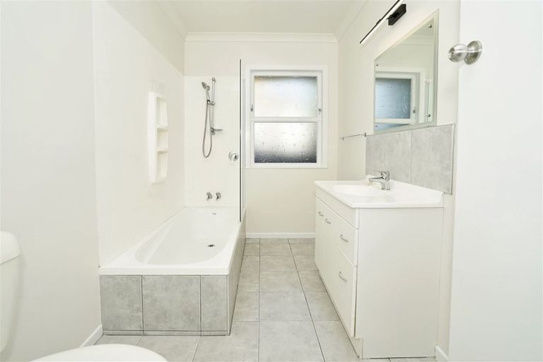 Photo of property in 125 Forest Lake Road, Forest Lake, Hamilton, 3200