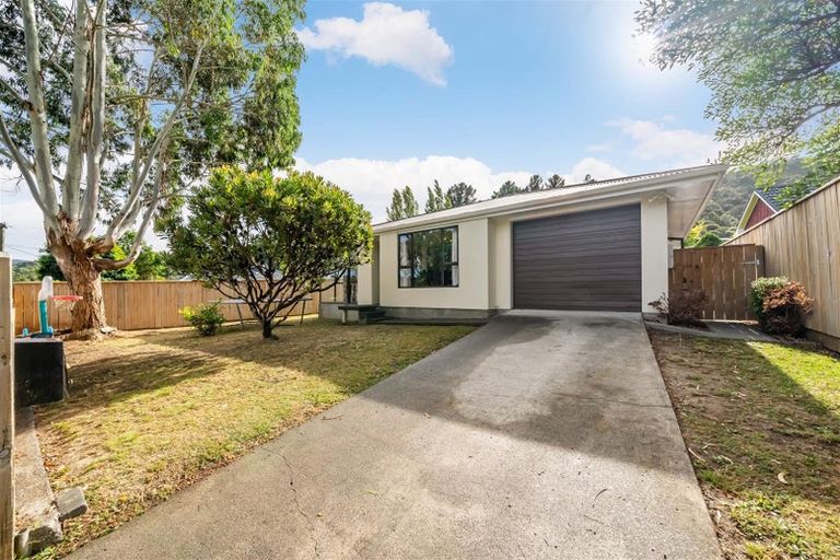 Photo of property in 67c Horoeka Street, Stokes Valley, Lower Hutt, 5019