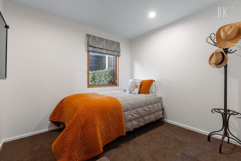 Photo of property in 18 Dublin Street, Queenstown, 9300