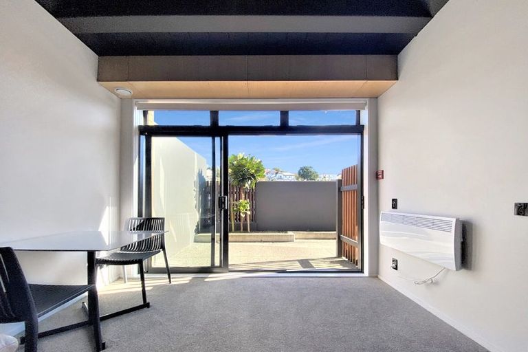 Photo of property in Vedado Apartments, 208/41 Hopper Street, Mount Cook, Wellington, 6011