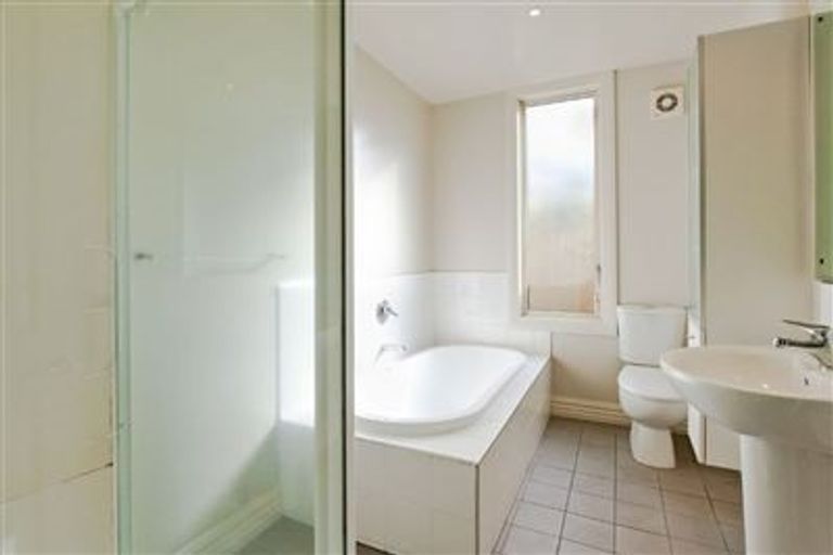 Photo of property in 42 Somme Street, St Albans, Christchurch, 8014