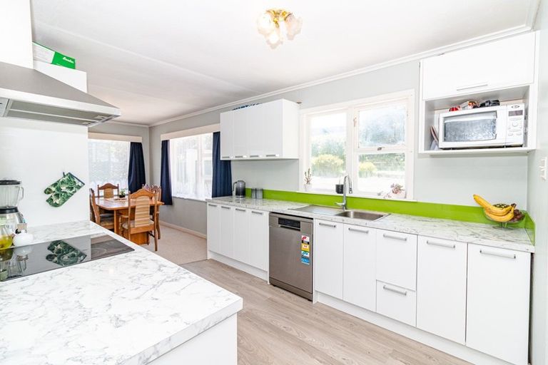 Photo of property in 11 Broadhead Avenue, Tawhero, Whanganui, 4501