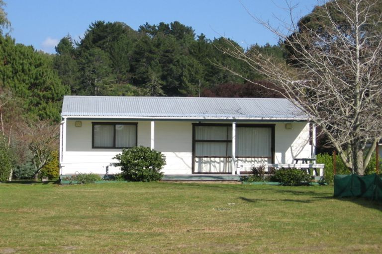Photo of property in 52 Captain Cook Road, Cooks Beach, Whitianga, 3591