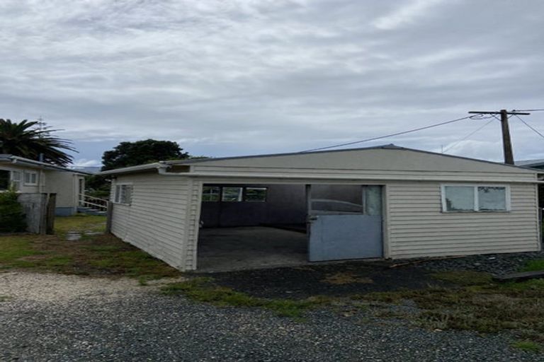 Photo of property in 52 One Tree Point Road, One Tree Point, 0118