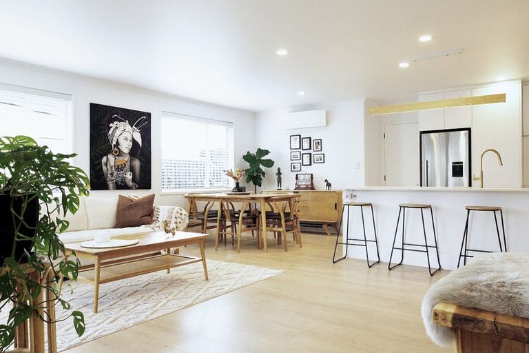 Photo of property in 5 Kihi Place, Ruakaka, 0116