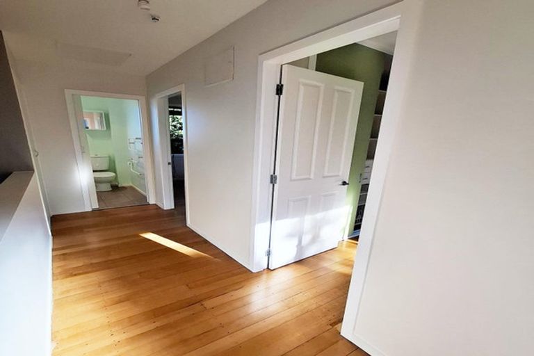 Photo of property in 26 Pikarere Street, Titahi Bay, Porirua, 5022