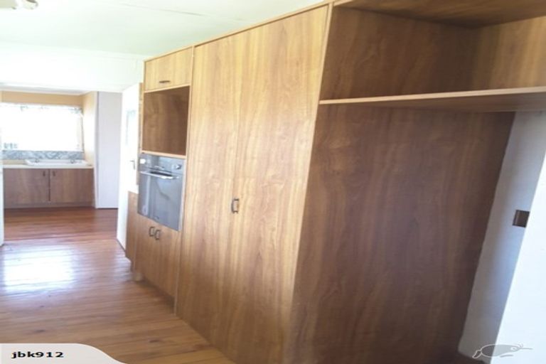 Photo of property in 50 Bibby Street, Waipawa, 4210