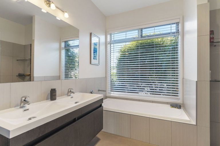 Photo of property in 35 Polo Lane, Whitford, Manurewa, 2576