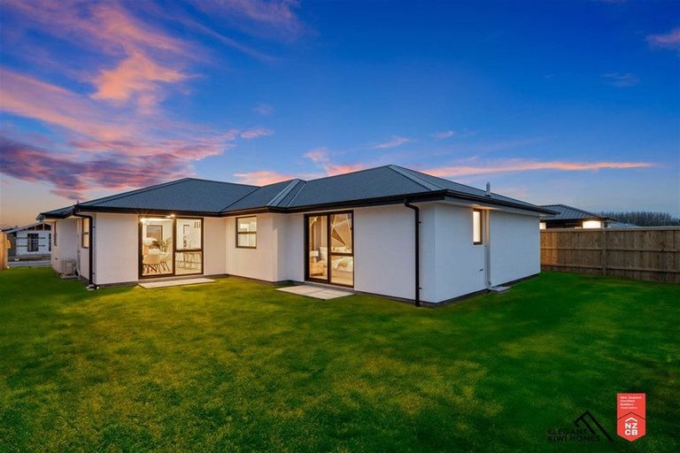 Photo of property in 41 Mehrtens Crescent, Woodend, 7691