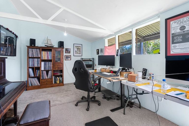 Photo of property in 11 Main Street, Greytown, 5712