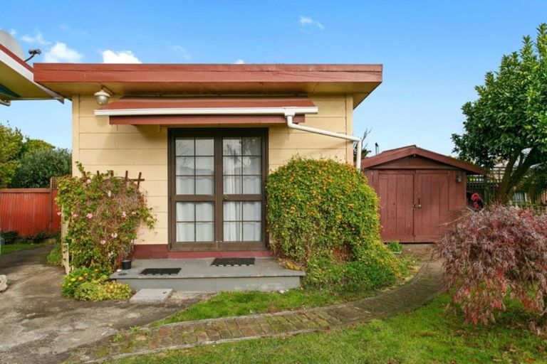 Photo of property in 25 Young Street, Morrinsville, 3300