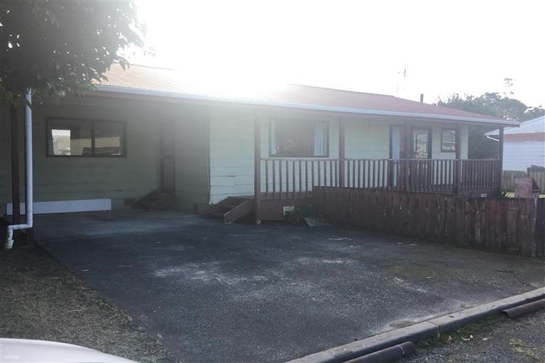 Photo of property in 3 Rose Place, Te Kamo, Whangarei, 0112