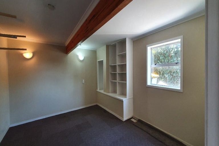 Photo of property in 2/9 Lingham Crescent, Torbay, Auckland, 0630