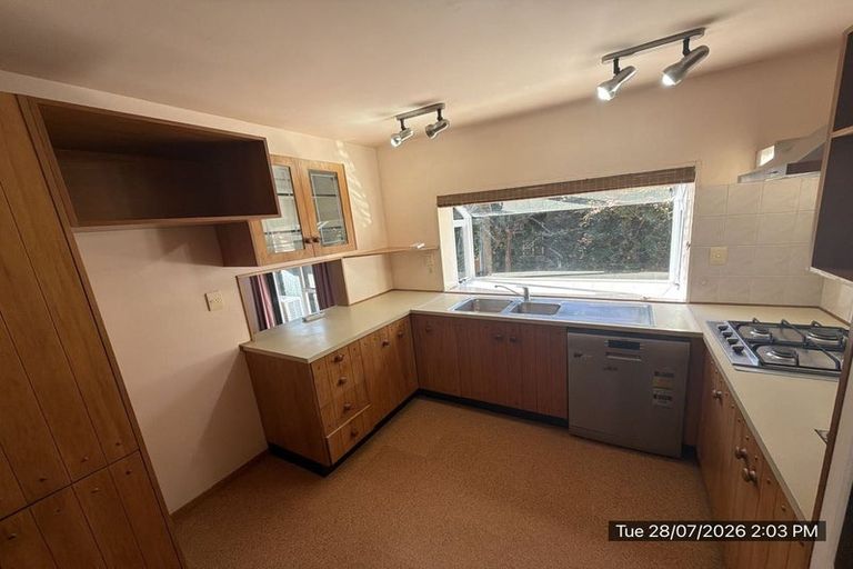 Photo of property in 75 Totara Crescent, Woburn, Lower Hutt, 5011