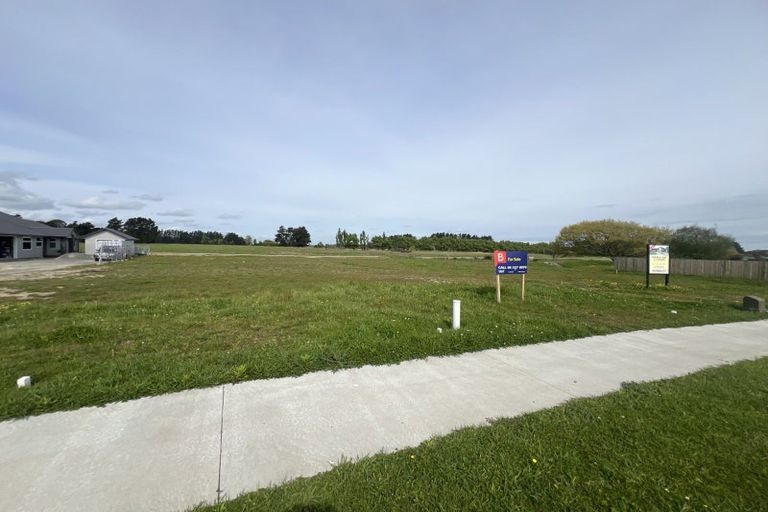 Photo of property in 30 Campbell Place, Marton, 4710