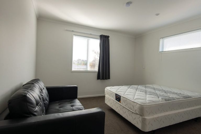 Photo of property in 2/7 Hibiscus Avenue, Hamilton Lake, Hamilton, 3204