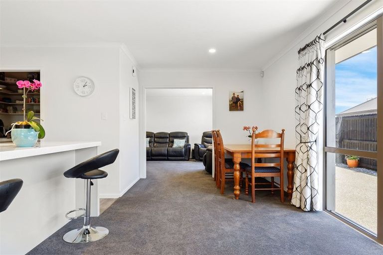 Photo of property in 155 Queenspark Drive, Parklands, Christchurch, 8083