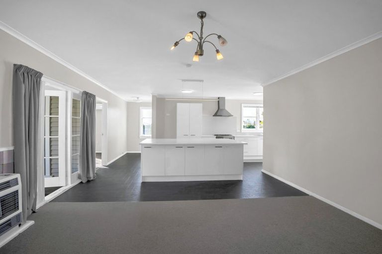 Photo of property in 27a Brecon Road, Stratford, 4332