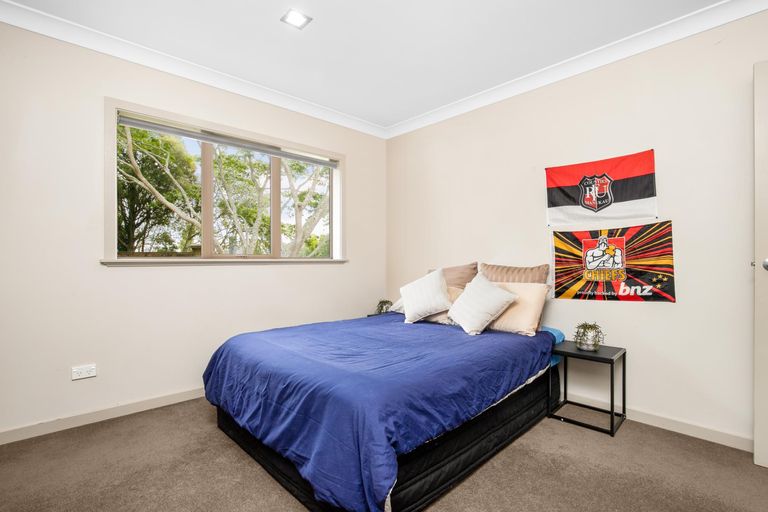 Photo of property in 2 Rays Way, Tuakau, 2121