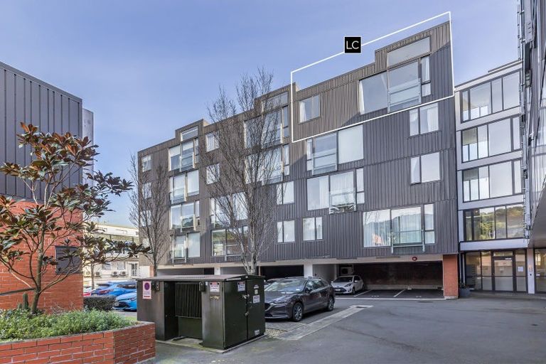 Photo of property in Nouvo Apartments, 5h/21 Rugby Street, Mount Cook, Wellington, 6021