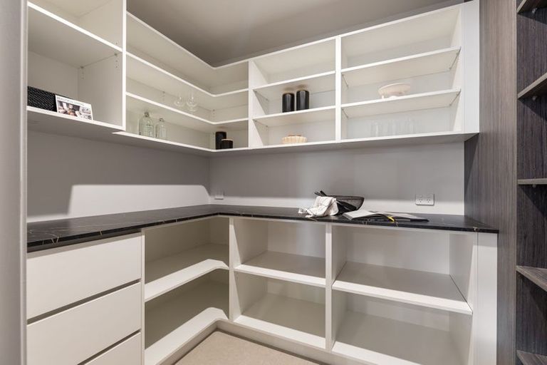 Photo of property in 105 Freedom Drive, Kelvin Grove, Palmerston North, 4470