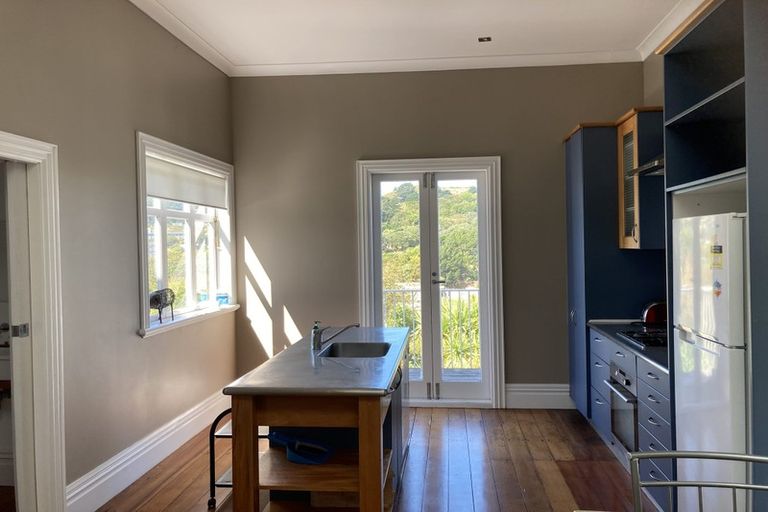 Photo of property in 145 Tasman Street, Mount Cook, Wellington, 6021