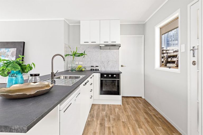 Photo of property in 147 Browns Bay Road, Browns Bay, Auckland, 0630