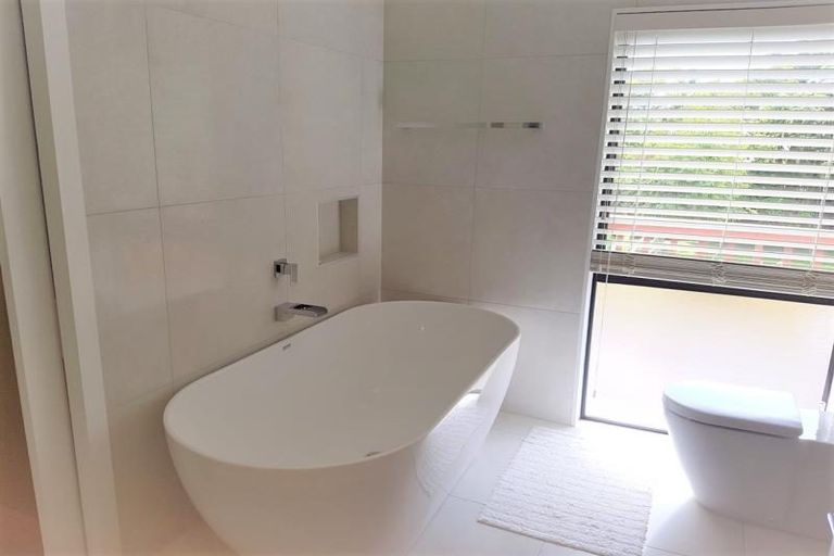 Photo of property in 131 Pararekau Road, Karaka, Papakura, 2580