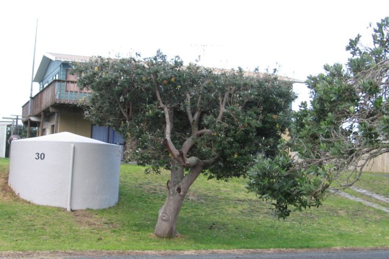 Photo of property in 30 Caroline Heights, Omaha, 0986