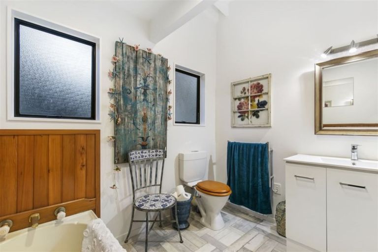 Photo of property in 1133 Huia Road, Huia, Auckland, 0604