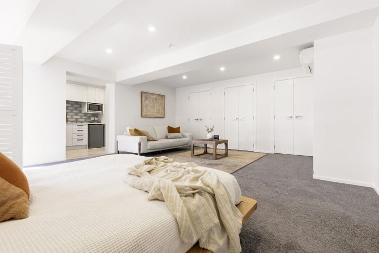 Photo of property in 1 Woodstock Road, Fairfield, Hamilton, 3214