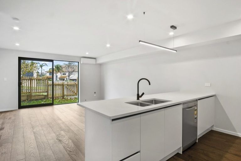 Photo of property in 18 Voyager Drive, Gulf Harbour, Whangaparaoa, 0930