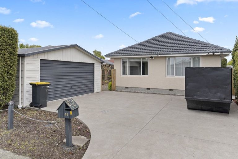 Photo of property in 43 Daniels Road, Redwood, Christchurch, 8051