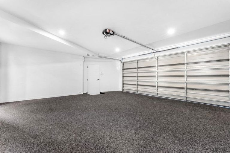 Photo of property in 2/19 Rodney Road, Northcote Point, Auckland, 0627