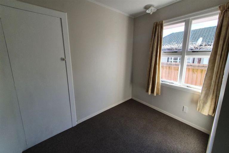 Photo of property in 1/44 Pinehurst Crescent, Russley, Christchurch, 8042