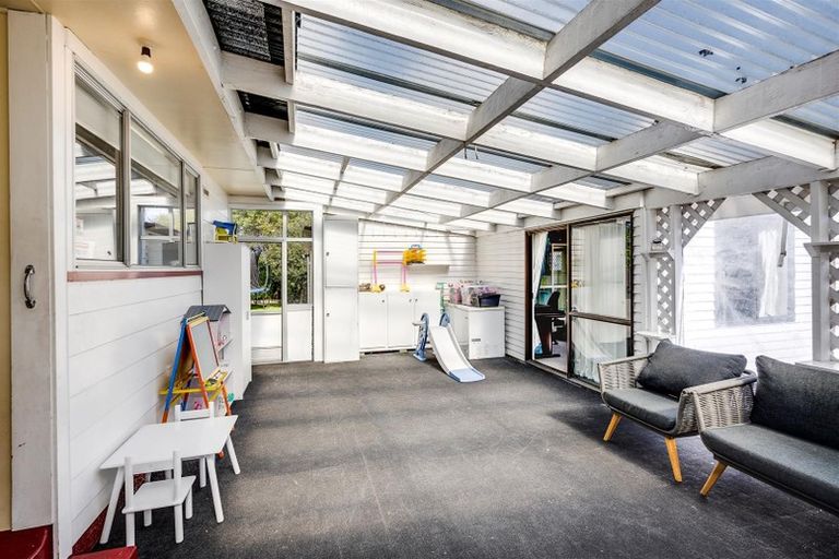 Photo of property in 6 Jarvis Place, Taradale, Napier, 4112