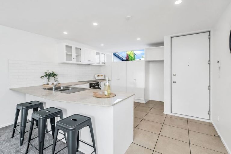 Photo of property in 4/1010 Colombo Street, St Albans, Christchurch, 8014