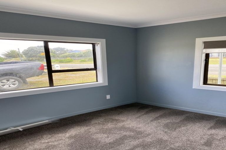 Photo of property in 623 Waitarere Beach Road, Waitarere Beach, Levin, 5510