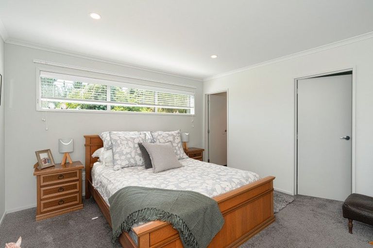 Photo of property in 37 Oakland Lane, Shannon, Palmerston North, 4474
