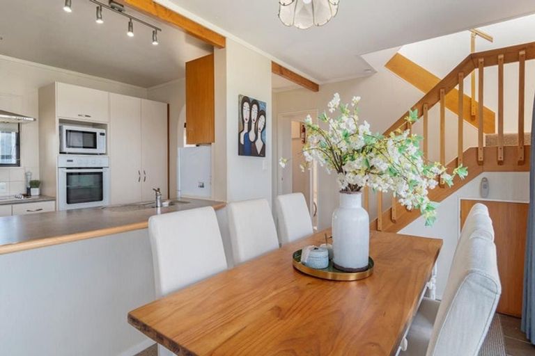 Photo of property in 87 Harbour View Road, Omokoroa, 3114