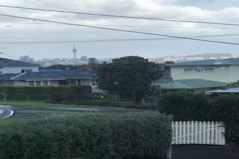 Photo of property in 13 Tui Glen Road, Birkenhead, Auckland, 0626