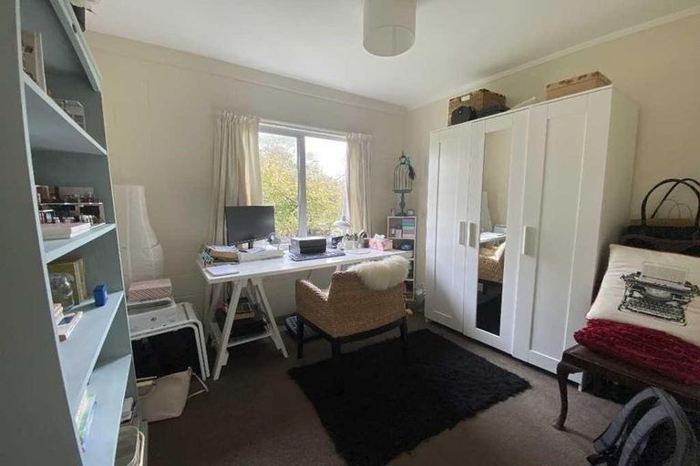 Photo of property in 19 Sylvia Road, Hillcrest, Auckland, 0627