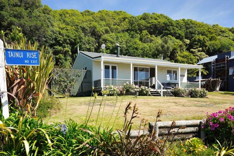 Photo of property in 3 Tainui Rise, Gore Bay, Cheviot, 7383
