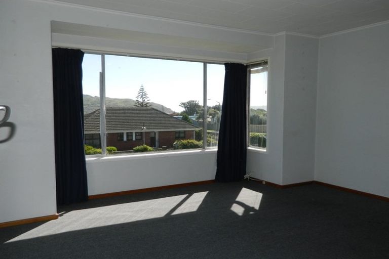 Photo of property in 1 Mana Avenue, Titahi Bay, Porirua, 5022