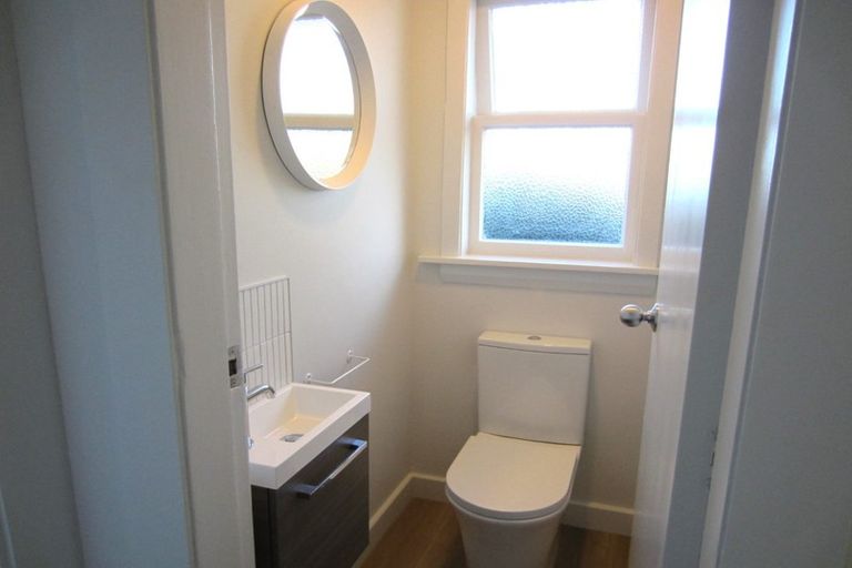 Photo of property in 172 Papanui Road, Merivale, Christchurch, 8014