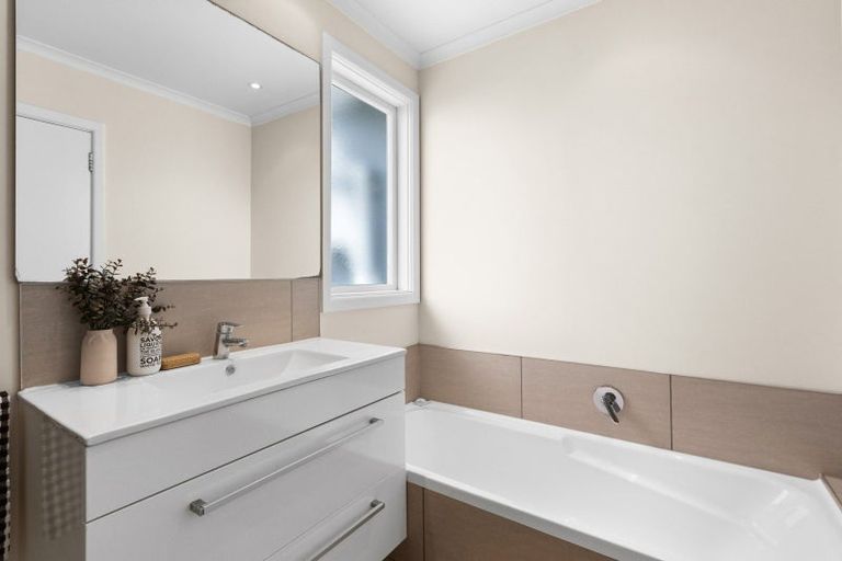 Photo of property in 40c Peddie Street, Taradale, Napier, 4112