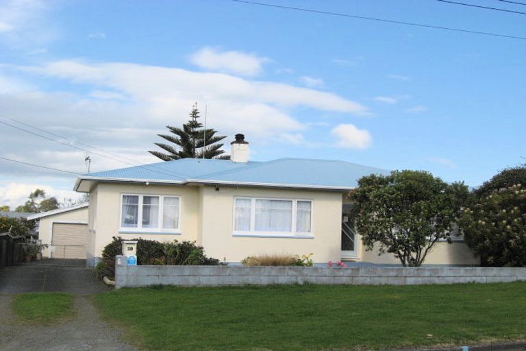 Photo of property in 21 Burns Street, Tawhero, Whanganui, 4501